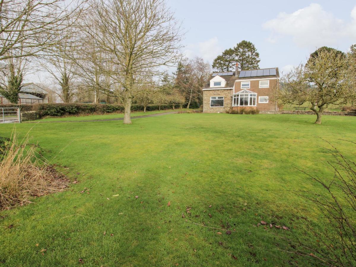 Bicton Lea Villa Acton  Exterior photo