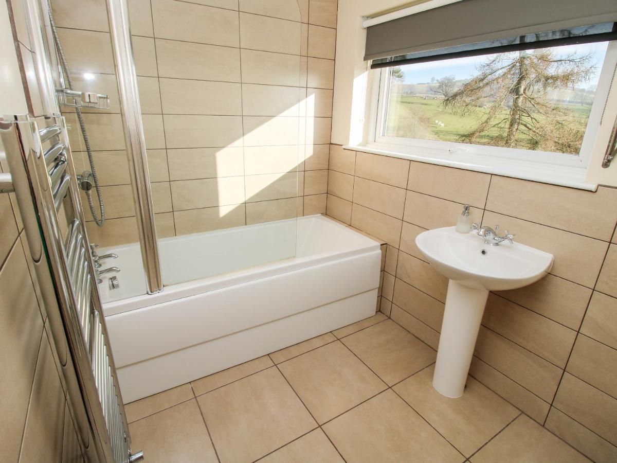 Bicton Lea Villa Acton  Exterior photo